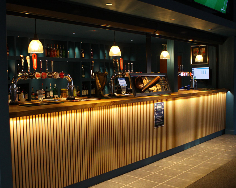 Legends Bar